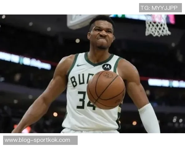 字母哥半场表现抢眼13分钟内砍下14分5篮板罚球全中展现实力